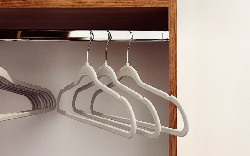 21 Types of Hangers for Clothing (With Pictures) House Grail