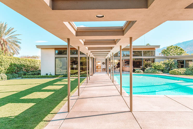 16 Most Famous Houses In Palm Springs With Picures House Grail   Frank Sinatra Estate In Palm Springs CA Jeff Mindell Shutterstock 