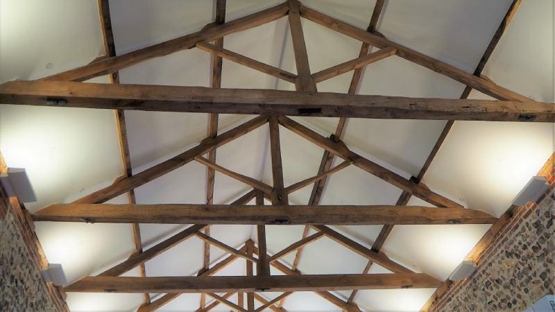 Traditional king post roof truss roof