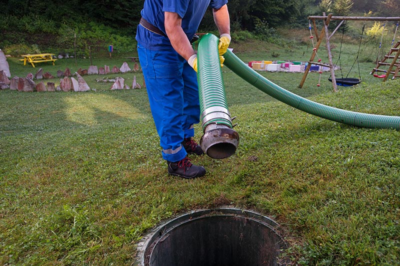 emptying household septic tank