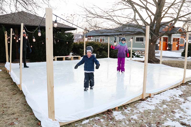 5 DIY Backyard Ice Rink Plans You Can Make This Winter (With Pictures ...