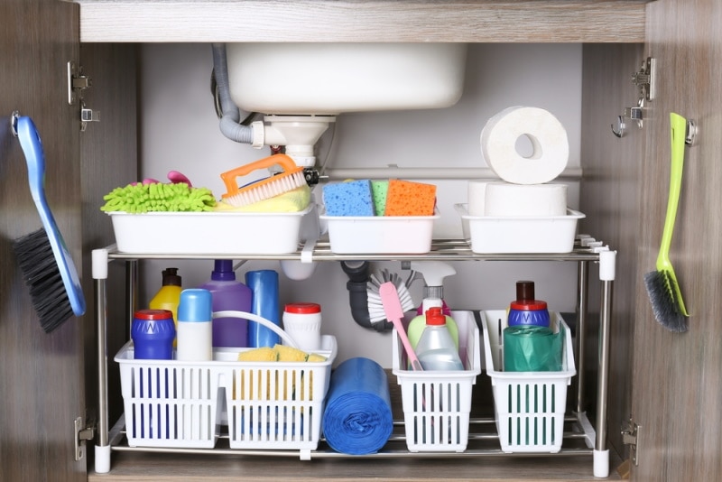 5 DIY Storage Cabinet Plans for Your Cleaning Supplies (With Pictures ...