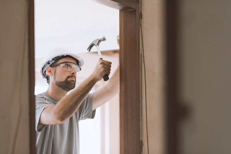 What Is a Trim Carpenter? What They Do & How to One House Grail