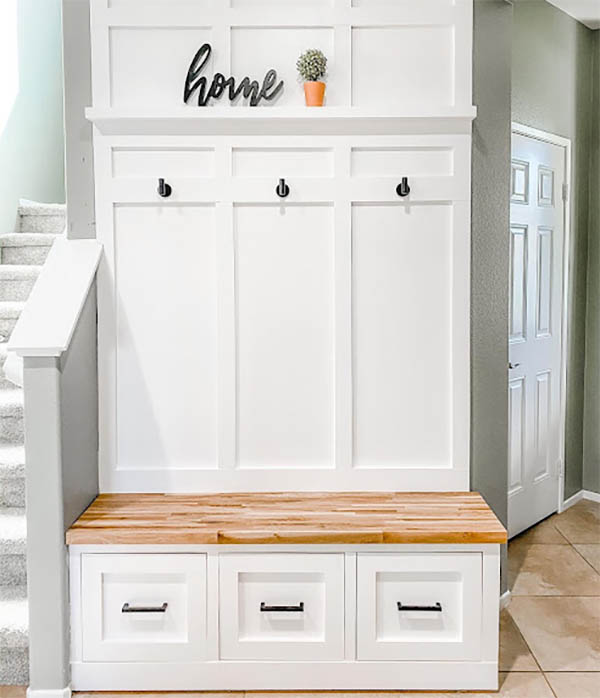 DIY Entryway Builtin