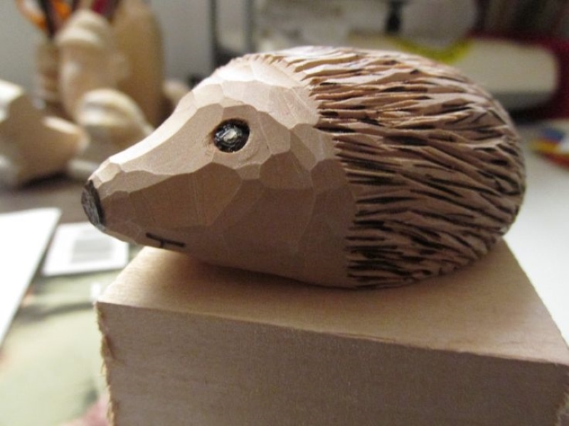 diy hedgehog carving