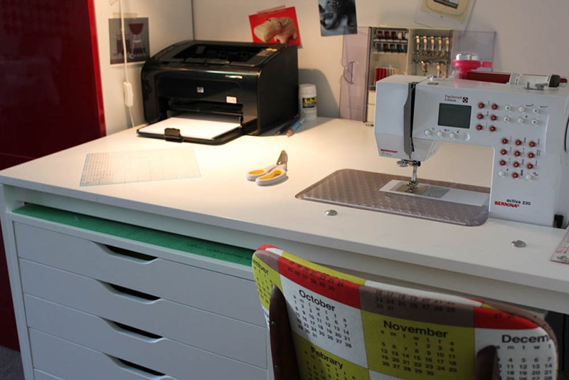 20 DIY Sewing Machine Plans You Can Build Today (with Pictures