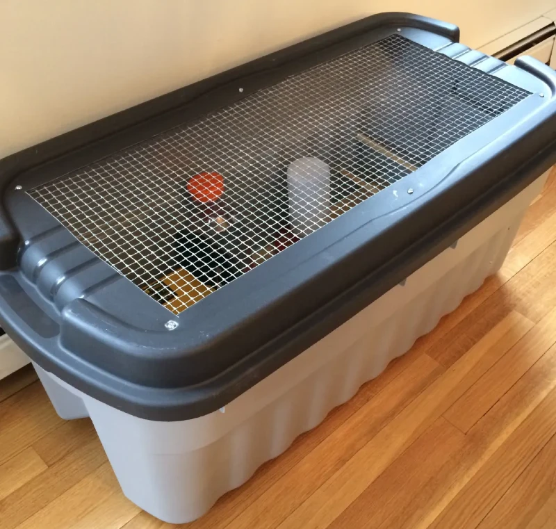 DIY Large Tote Chick Brooder by On Hitching Post Lane