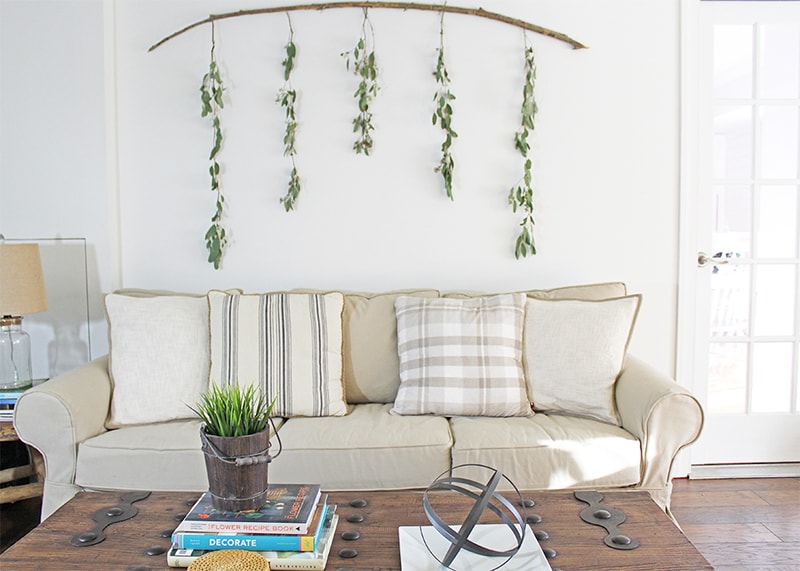 DIY_Wall_Decor_Eucalyptus_Branch